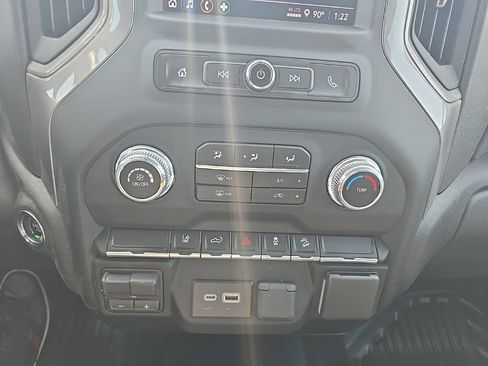 Used 2024 GMC Sierra 2500 Pro AWD/4WD image 21