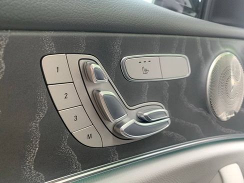 Used 2022 Mercedes-Benz E 350 4MATIC Sedan image 12