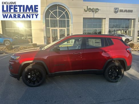 New 2026 Jeep Compass Latitude image 1
