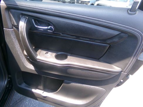 Used 2017 Chevrolet Traverse LT AWD/4WD image 51