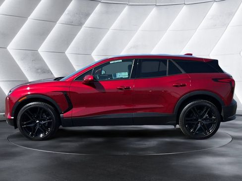 Certified 2025 Chevrolet Blazer EV LT w/ Super Cruise Package AWD/4WD image 2