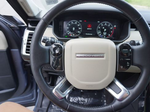 Used 2020 Land Rover Discovery SE AWD/4WD image 15
