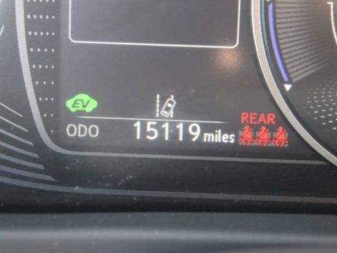 Used 2023 Lexus UX 250h FWD image 15