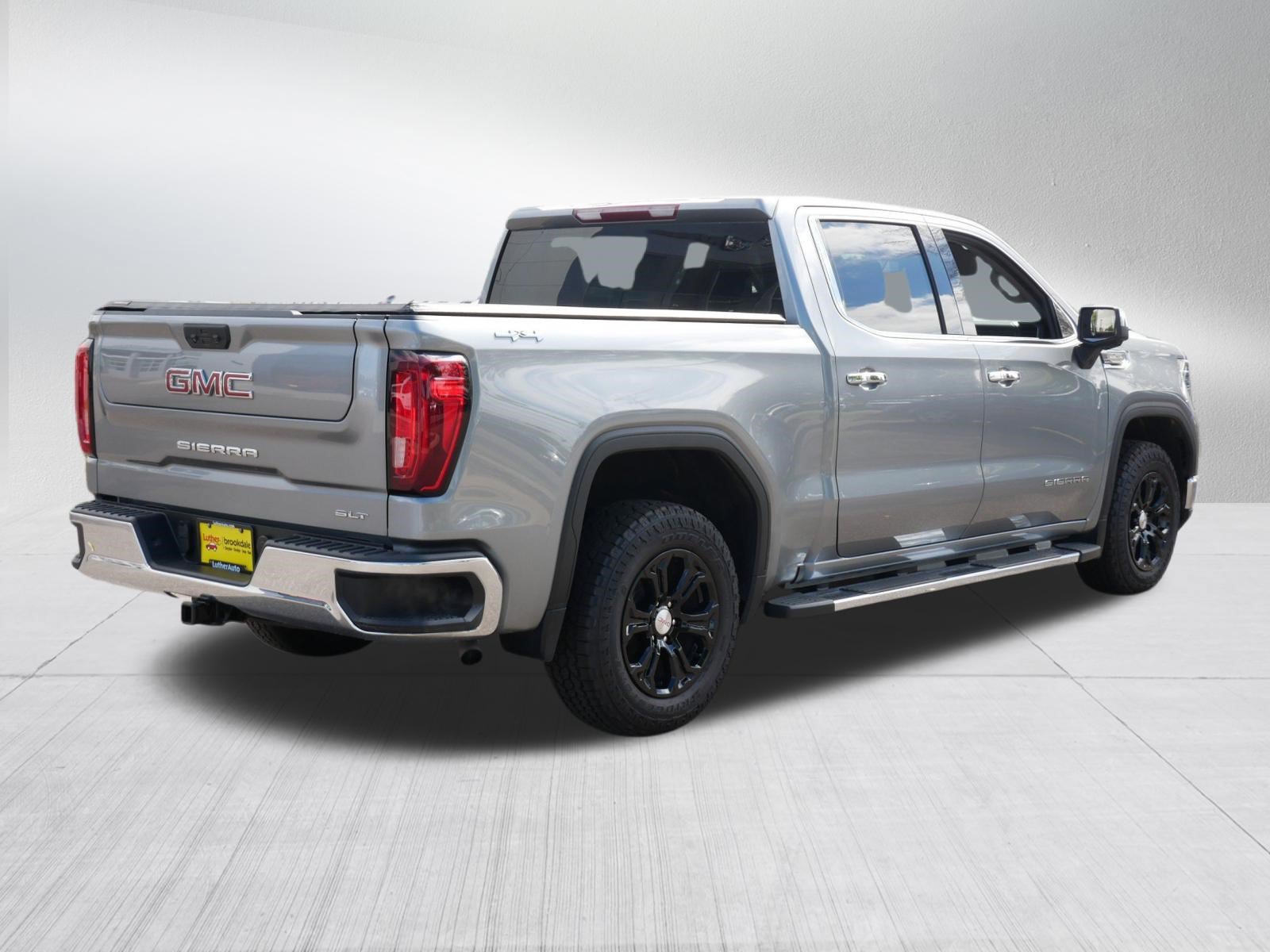 Used 2024 GMC Sierra 1500 SLT AWD/4WD image 7
