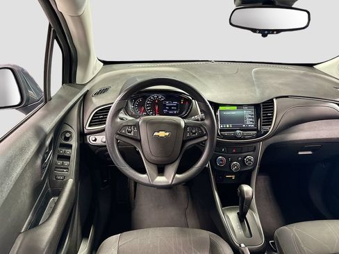 Used 2019 Chevrolet Trax LT FWD image 22