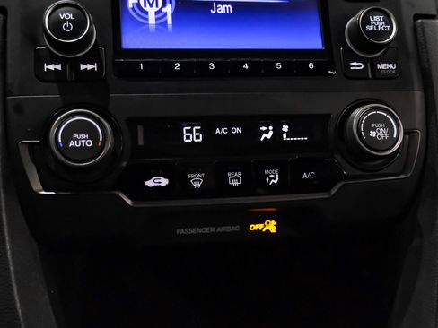 Used 2018 Honda Civic Sport image 22