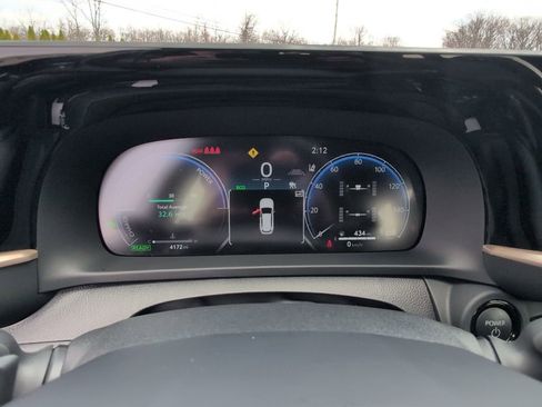 Certified 2025 Toyota Crown Signia image 20