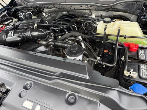 Used 2020 Ford F350 XLT w/ XLT Premium Package image 11