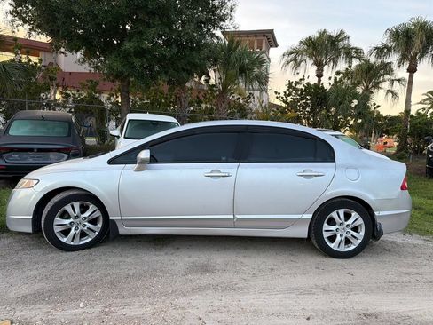 Used 2011 Honda Civic LX image 7