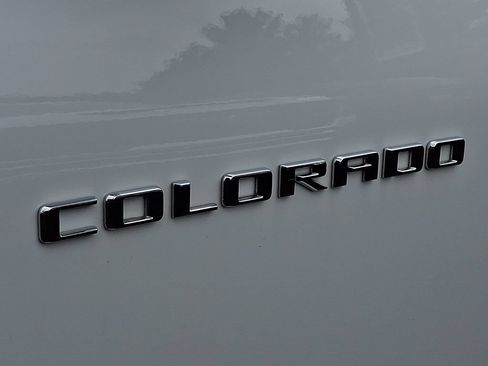 Used 2024 Chevrolet Colorado LT w/ LT Convenience Package AWD/4WD image 31