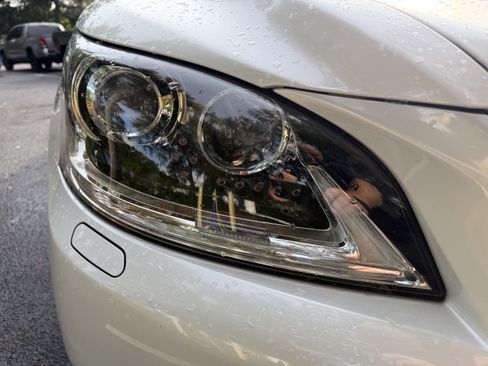 Used 2013 Lexus LS 460 w/ Comfort Pkg RWD image 12