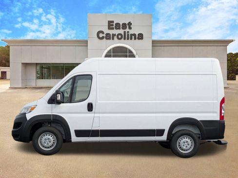New 2025 RAM ProMaster 1500 w/ Convenience Group image 4