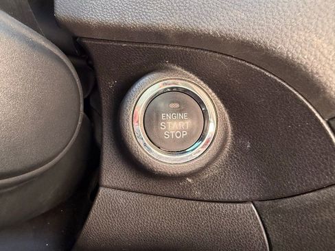 Used 2023 Subaru Ascent Touring AWD/4WD image 12