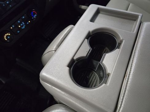 Used 2021 Ford F250 XL w/ Power Equipment Group image 22