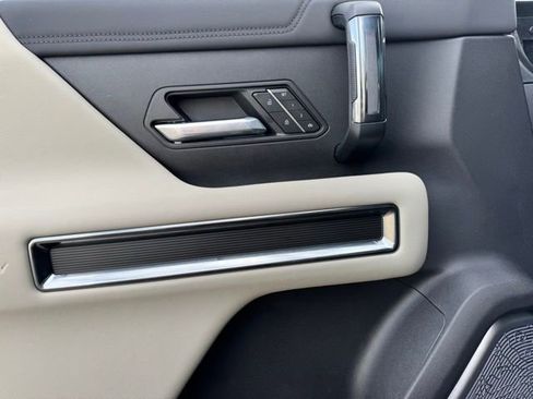 Used 2026 GMC Hummer EV SUV image 12