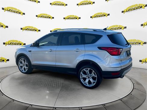 Used 2019 Ford Escape Titanium image 3