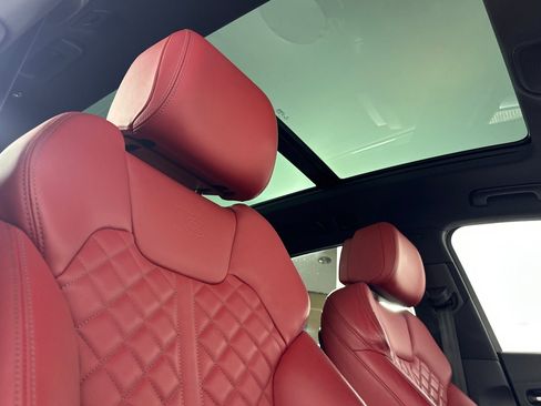 Used 2023 Audi SQ5 Prestige w/ Prestige Package image 16