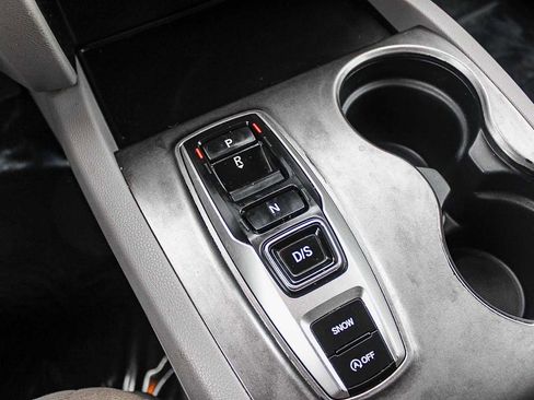 Used 2021 Honda Pilot EX image 18