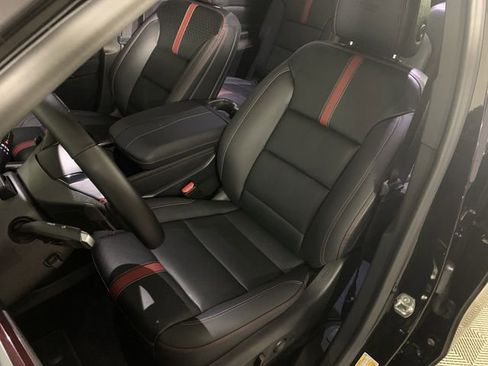 Certified 2024 Chevrolet Traverse RS image 20