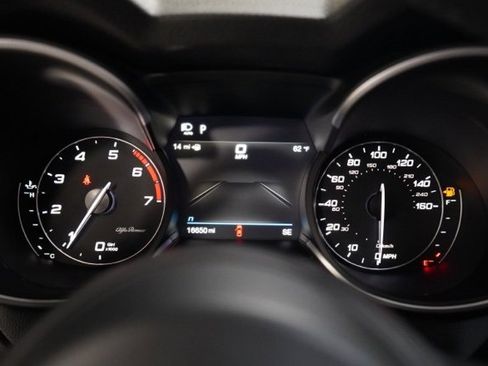 Used 2023 Alfa Romeo Stelvio Veloce image 22