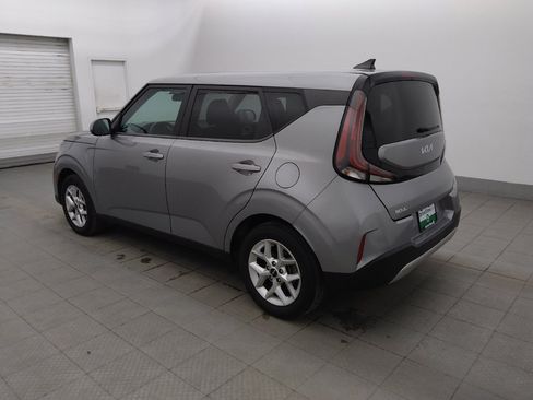 Used 2023 Kia Soul LX w/ Option Group 015 FWD image 3