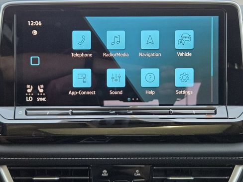 New 2026 Volkswagen Atlas SE FWD image 16