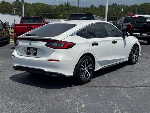 Used 2024 Honda Civic LX image 3