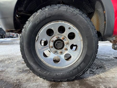 Used 2001 Ford F250 XL image 13