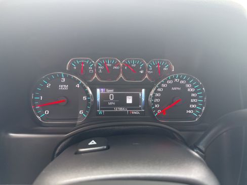 Used 2018 GMC Yukon SLT w/ Open Road Package image 17