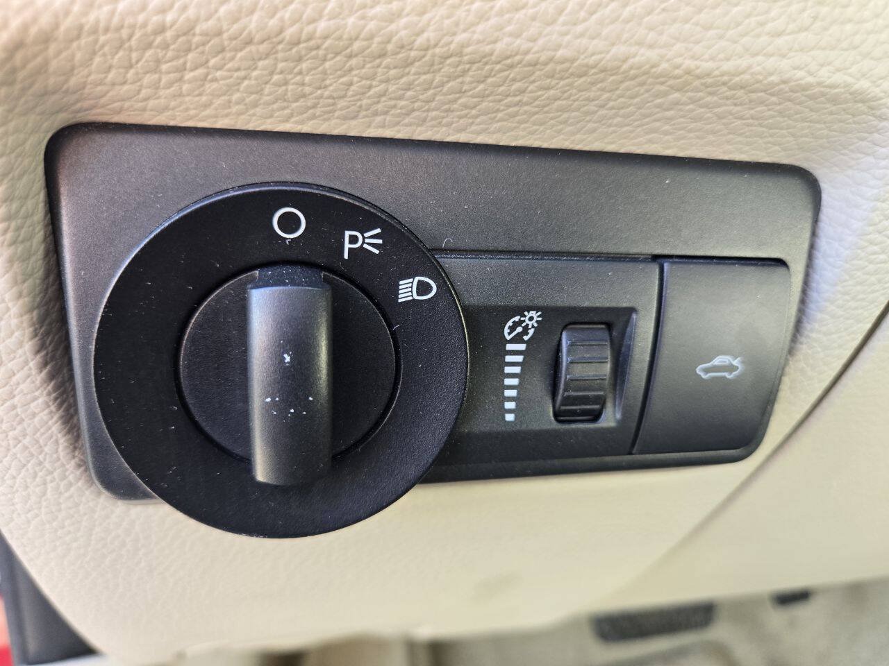 Used 2006 Ford Fusion SE FWD image 18