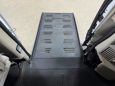 Used 2015 Dodge Grand Caravan SE w/ Quick Order Package 29E SE FWD image 49