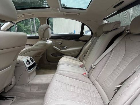 Used 2017 Mercedes-Benz S 550 4MATIC Sedan image 21