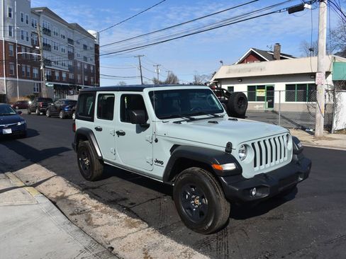 Used 2023 Jeep Wrangler Sport image 4