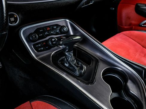 Used 2018 Dodge Challenger R/T Scat Pack RWD image 31