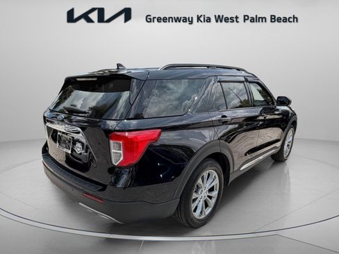 Used 2023 Ford Explorer XLT w/ Equipment Group 202A RWD image 7