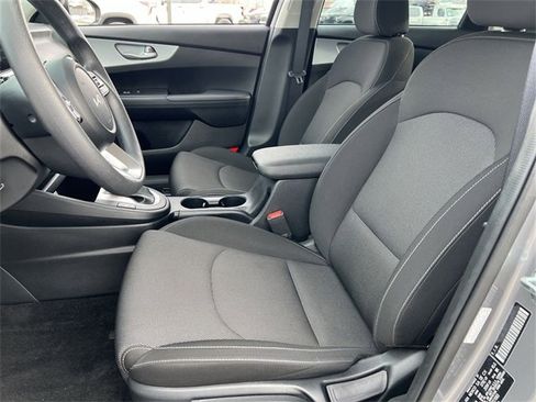 Used 2024 Kia Forte LXS w/ LXS Technology Package image 13