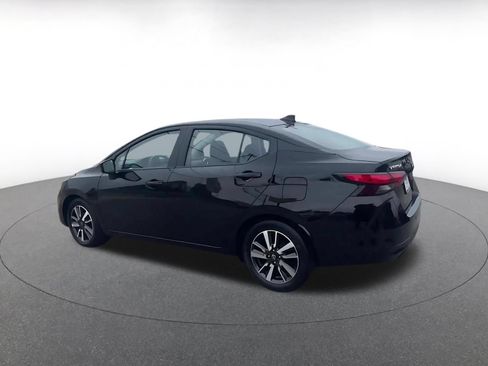 Used 2025 Nissan Versa SV FWD image 10