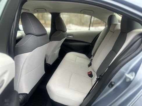 Used 2020 Toyota Corolla LE image 19