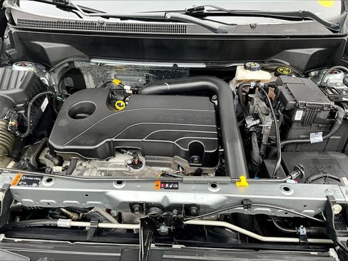 Used 2024 Chevrolet Equinox LT image 28