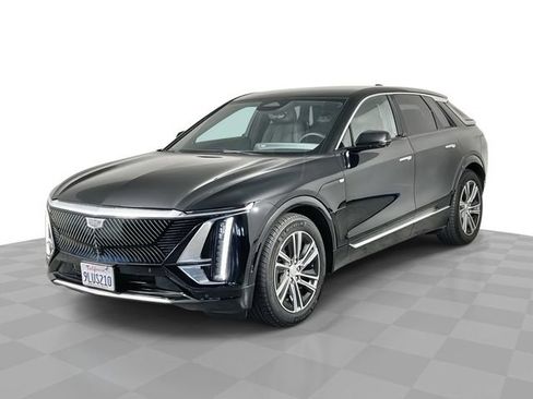Used 2023 Cadillac Lyriq 2WD image 1