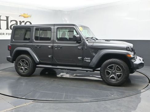 Used 2018 Jeep Wrangler Unlimited Sport S AWD/4WD image 1