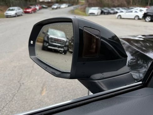 Used 2018 Audi Q5 2.0T Premium Plus w/ Premium Plus Package image 12