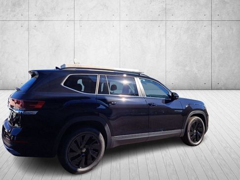 New 2026 Volkswagen Atlas SE image 5