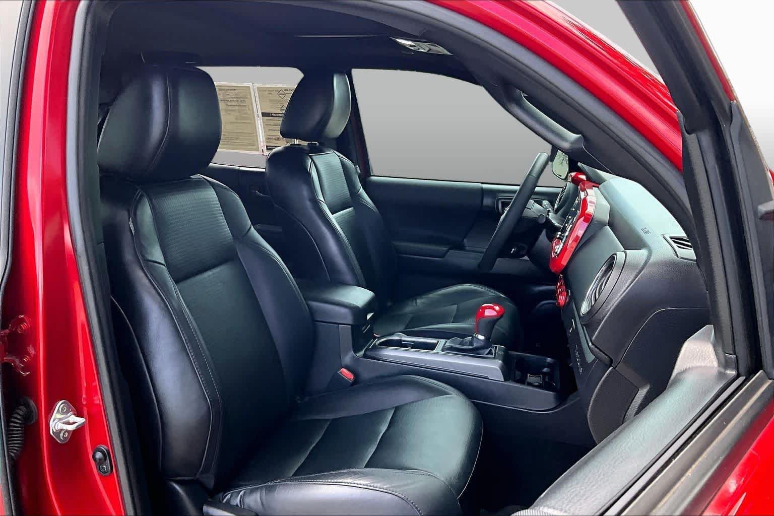 Used 2023 Toyota Tacoma TRD Sport w/ TRD Premium Sport Package RWD image 9