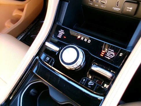 Certified 2025 Jeep Grand Cherokee L Summit image 28