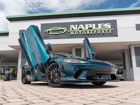Used 2023 McLaren GT RWD image 6