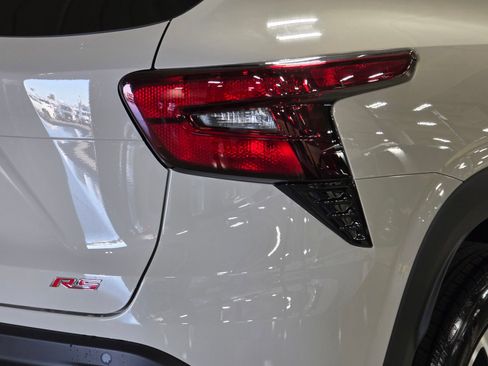 New 2026 Chevrolet Trax RS w/ Sunroof Package image 12