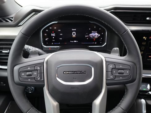 New 2026 GMC Sierra 1500 Denali w/ Technology Package AWD/4WD image 17