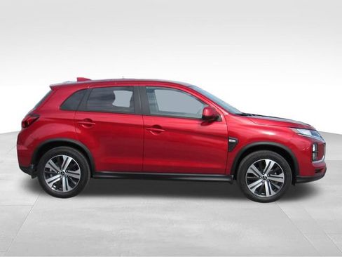 Used 2024 Mitsubishi Outlander Sport ES AWD/4WD image 3