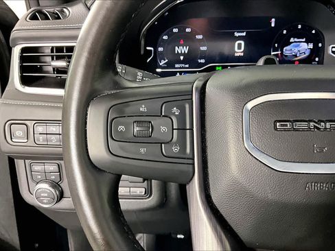 Used 2024 GMC Yukon Denali Ultimate AWD/4WD image 22